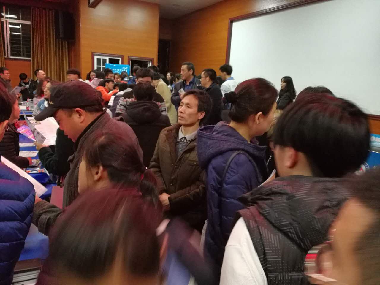 张家界市一中 (1)